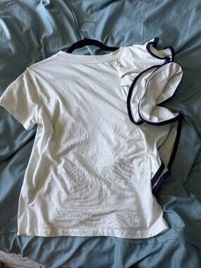 Unique T-shirt with flower petal sleeve